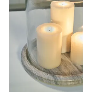 Saskia Candle Holder
