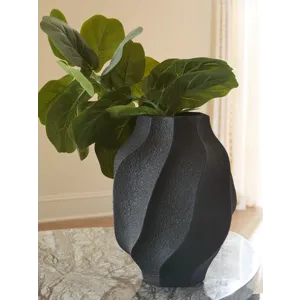 Judworth Vase