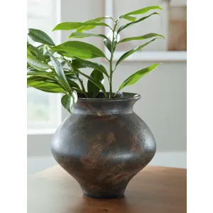 Laddlow Vase