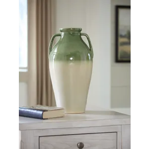 Andorbury Vase