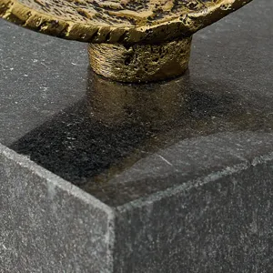 Wellcott Sculpture