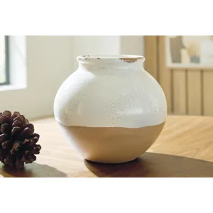 Vercott Vase