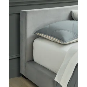 Chesani Full Upholstered Bed