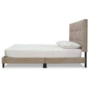 Adelloni King Upholstered Bed