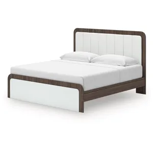 Kendanport King Upholstered Bed