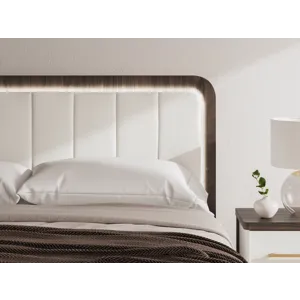 Kendanport King Upholstered Bed