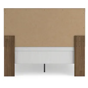 Broachmyn Queen Panel Bed