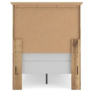 Makidern Twin Panel Bed, Dresser and Mirror