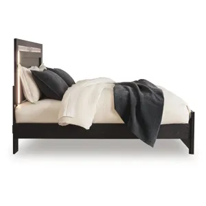 Shoralli Queen Panel Bed