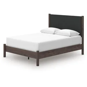 Pamytta Queen Panel Bed, Dresser, Mirror and Nightstand