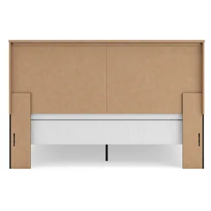 Jadiston Panel Bed