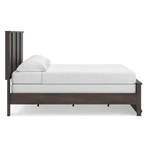 Jadiston Panel Bed