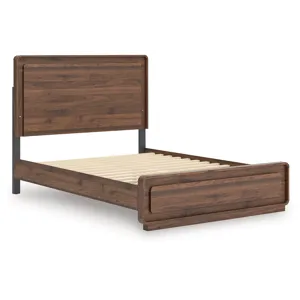 Fortlorn Queen Panel Bed
