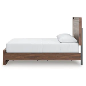 Fortlorn Queen Panel Bed