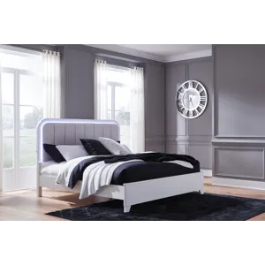 Jarlee King Panel Bed, Dresser, Mirror and Nightstand