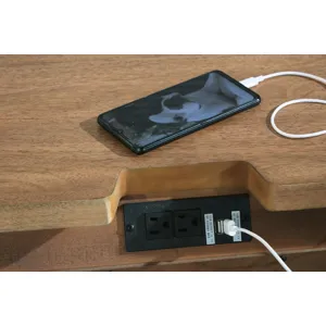 Pamaria Nightstand