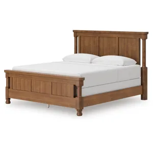 Chadworth King Poster Bed, Dresser and 2 Nightstands