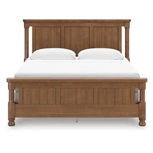Chadworth King Poster Bed, Dresser and 2 Nightstands