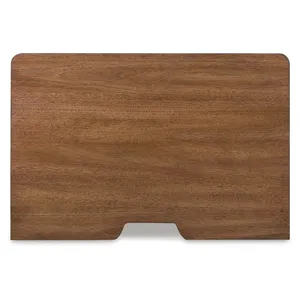 Chadworth King Poster Bed, Dresser and 2 Nightstands