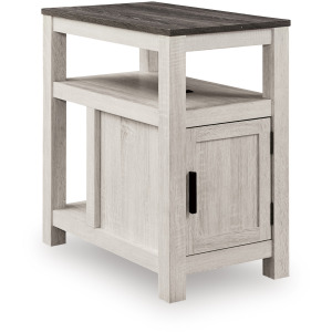 Fendenmore Chairside End Table