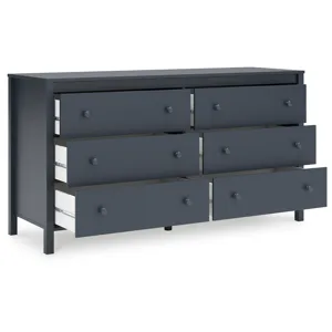 Simmenfort Dresser