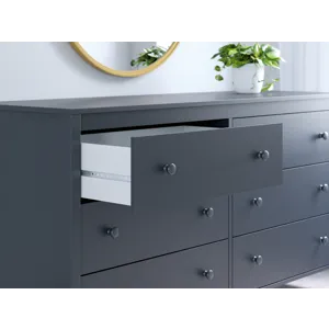 Simmenfort Dresser