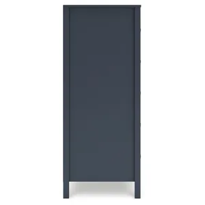 Simmenfort Chest of Drawers