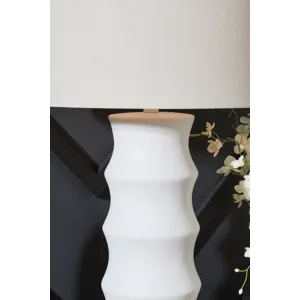 Veraleigh Table Lamp