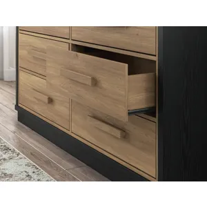 Kozmour Dresser