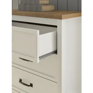 Kerisden Chest of Drawers