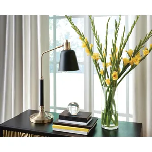 Clairwell Desk Lamp