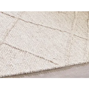 Averhall 7'8" x 10' Rug