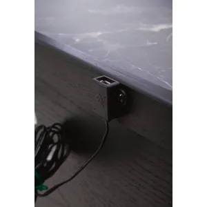 Clanden End Table