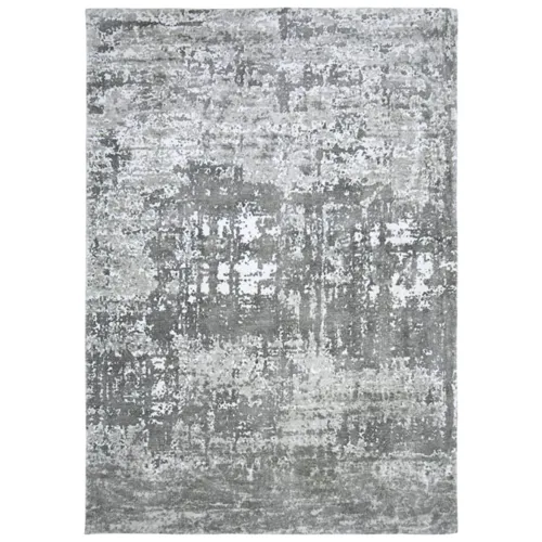 Valmontic Rug