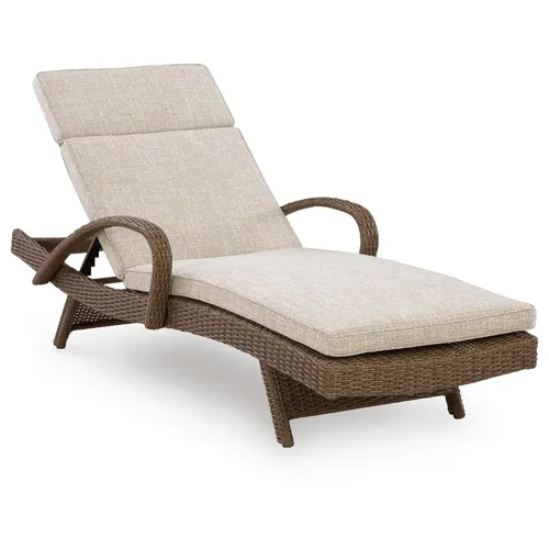 Laguna Heights Chaise Lounge with Cushion