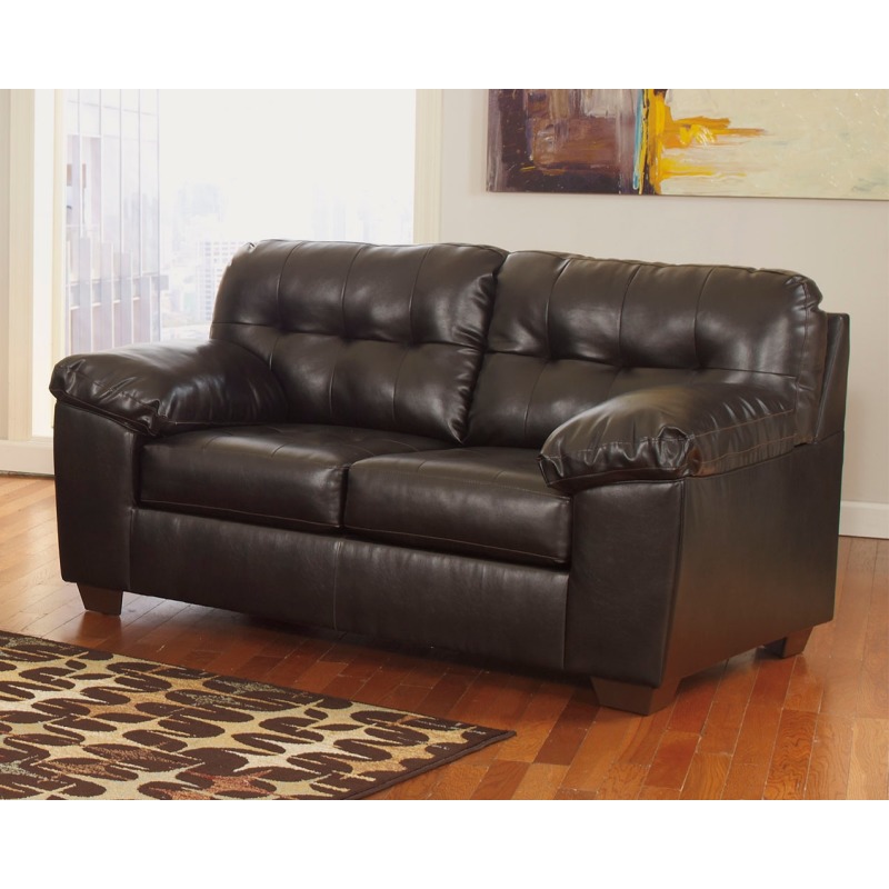Alliston Loveseat