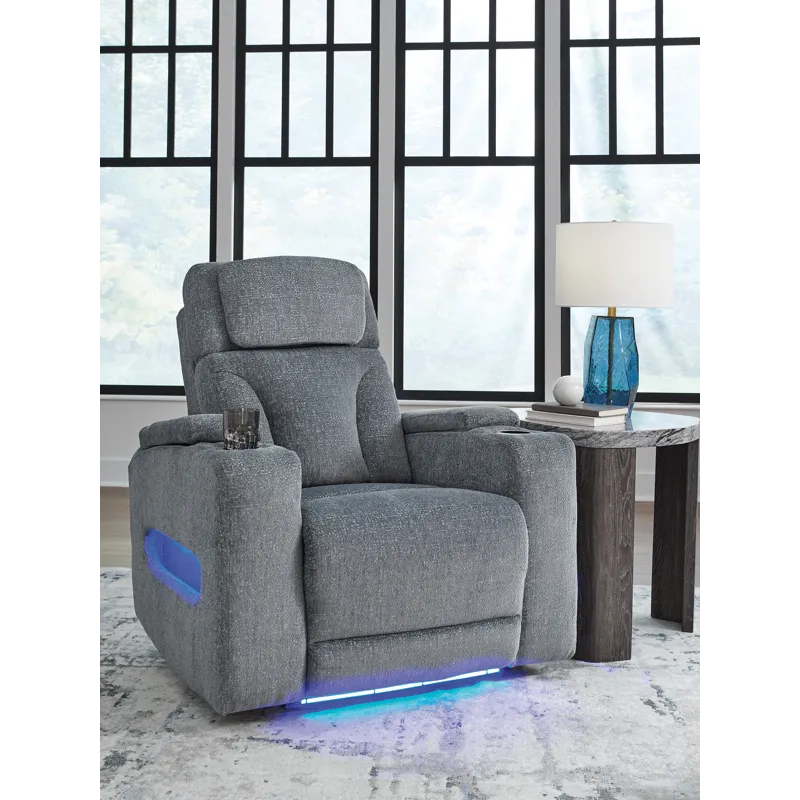 Studio Cave Power Recliner