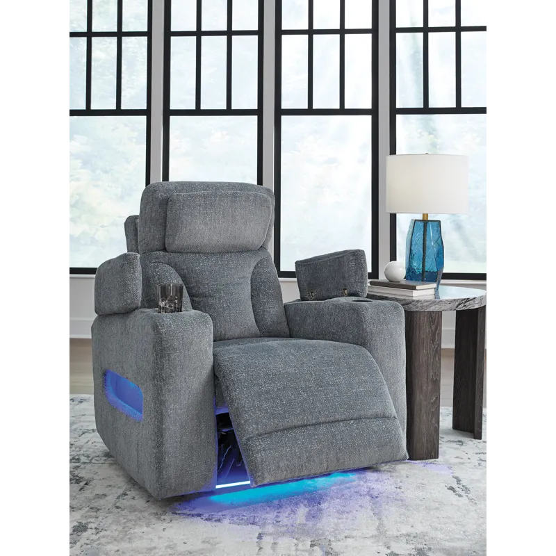 Studio Cave Power Recliner