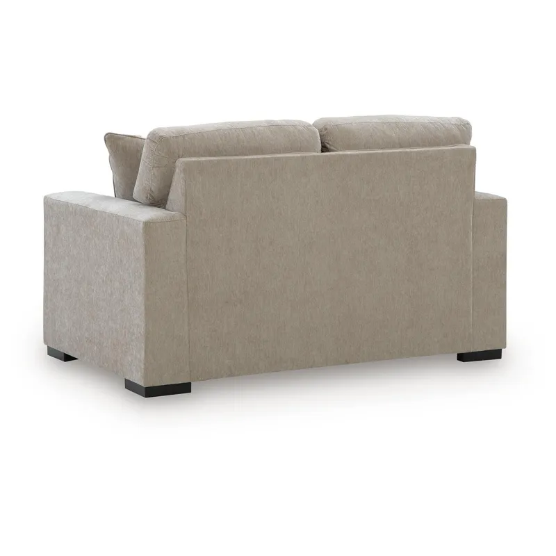 Bridgepoint Loveseat