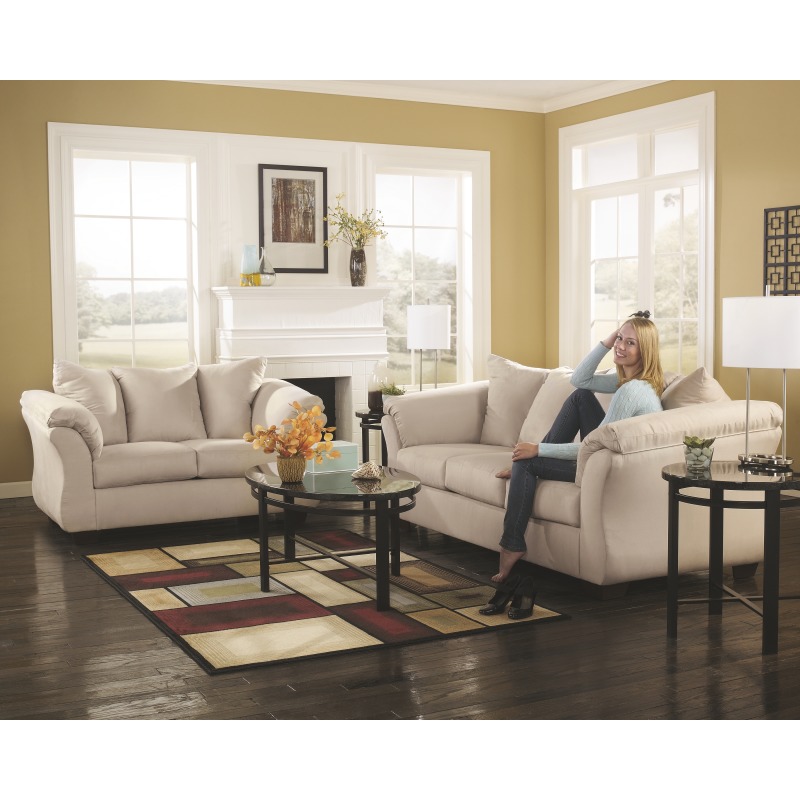 Darcy Loveseat