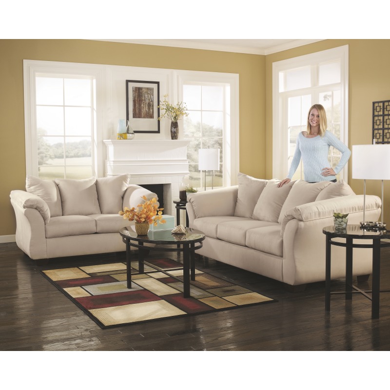 Darcy Loveseat