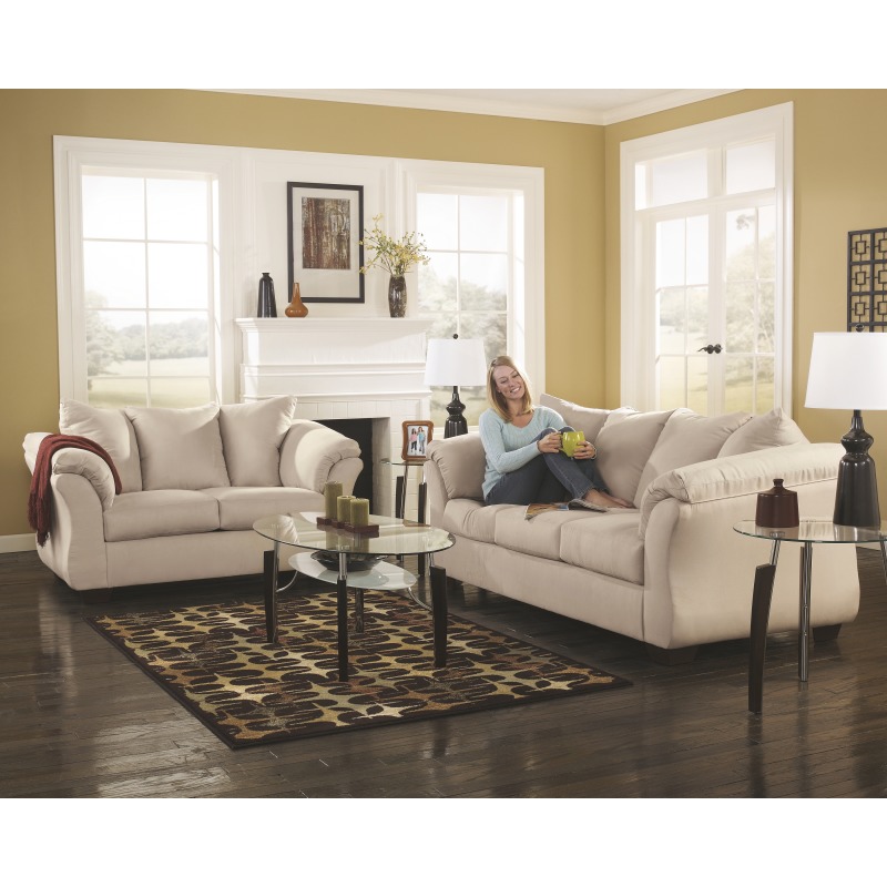 Darcy Loveseat