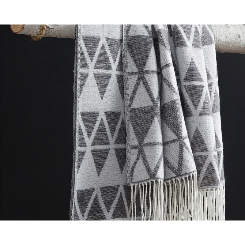 Noemi Throw