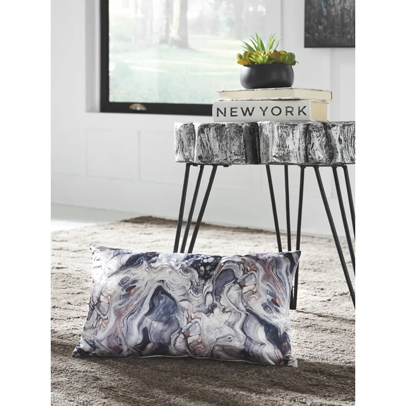 Carissa Pillow
