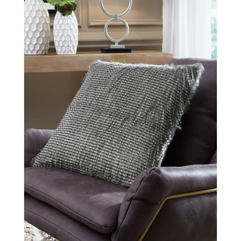 Ryley Pillow