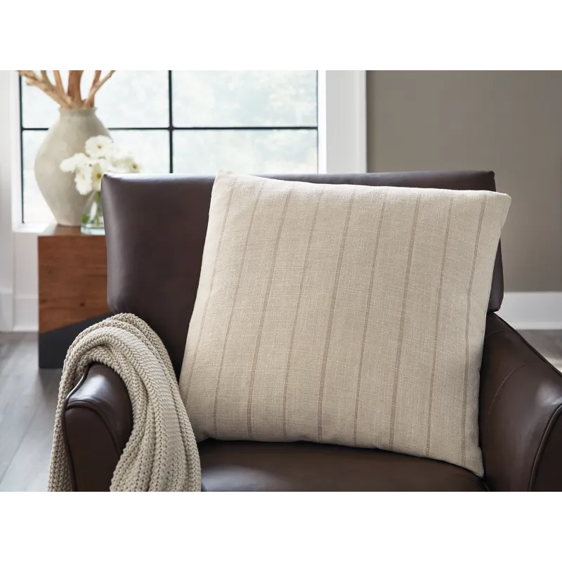 Valwick Pillow (Set of 4)