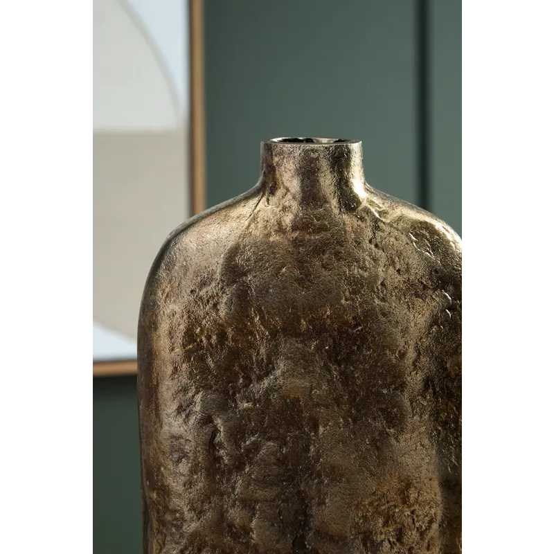 Wallmond Vase