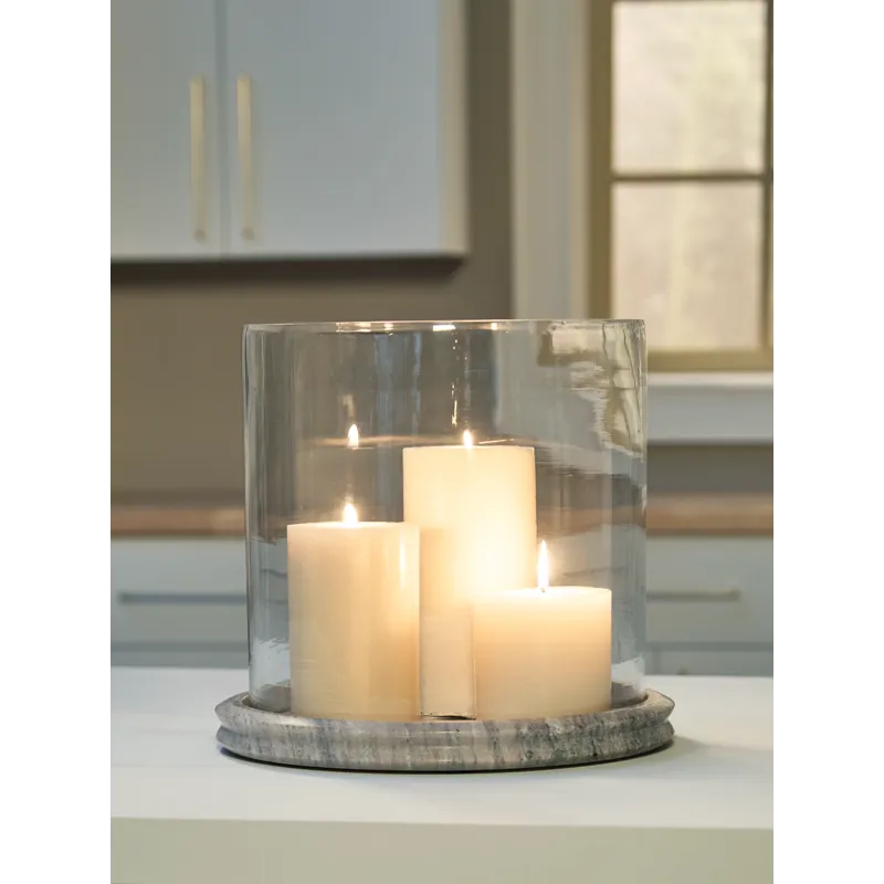 Saskia Candle Holder