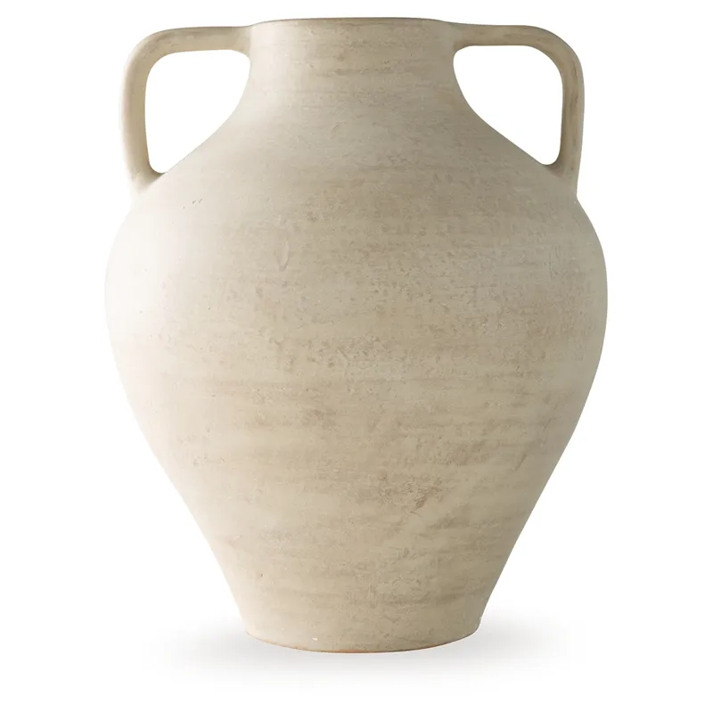 Justy Vase