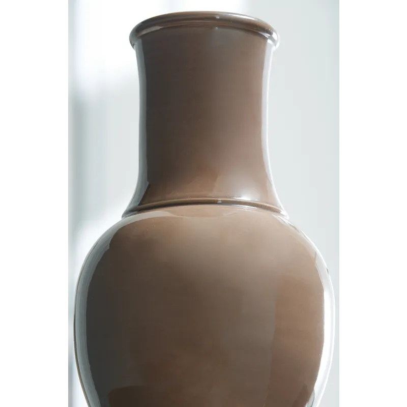 Tillmer Vase